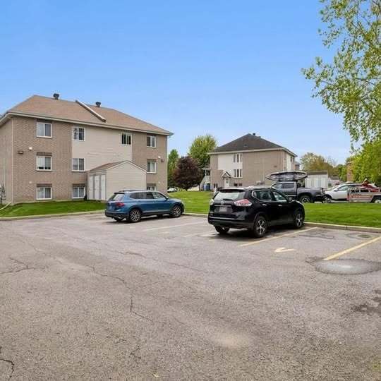 575 De Sainte-Maxime Rue in Gatineau, QC - Building Photo - Building Photo