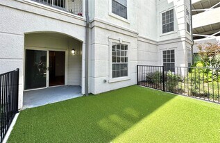 702 Hadley St in Houston, TX - Building Photo