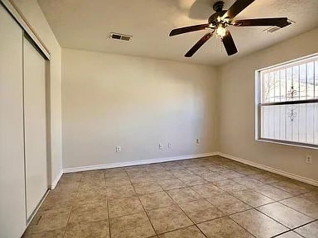 7401 Purple Fringe Rd SW in Albuquerque, NM - Building Photo - Building Photo