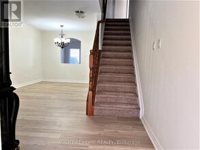 105 Tacom Cir in Ottawa, ON - Building Photo - Building Photo