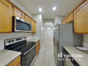 6614 Cougar Village in San Antonio, TX - Building Photo - Building Photo