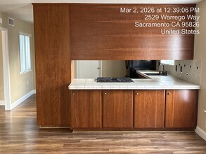 2529 Warrego Way in Sacramento, CA - Building Photo - Building Photo