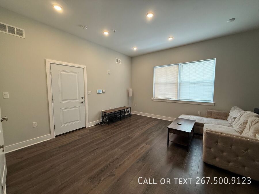 1229 N Franklin St in Philadelphia, PA - Building Photo