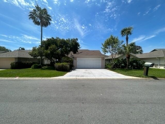 625 Nautical Way in St. Augustine, FL - Building Photo