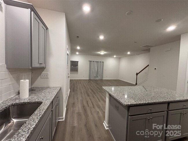 5034 Falstone Dr in Charlotte, NC - Building Photo - Building Photo