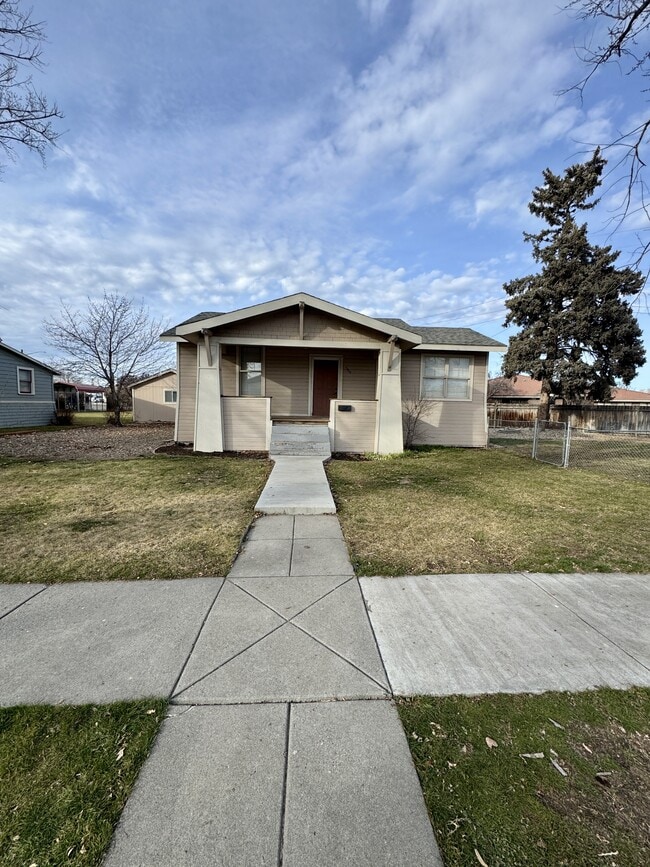 property at 560 E 6th N