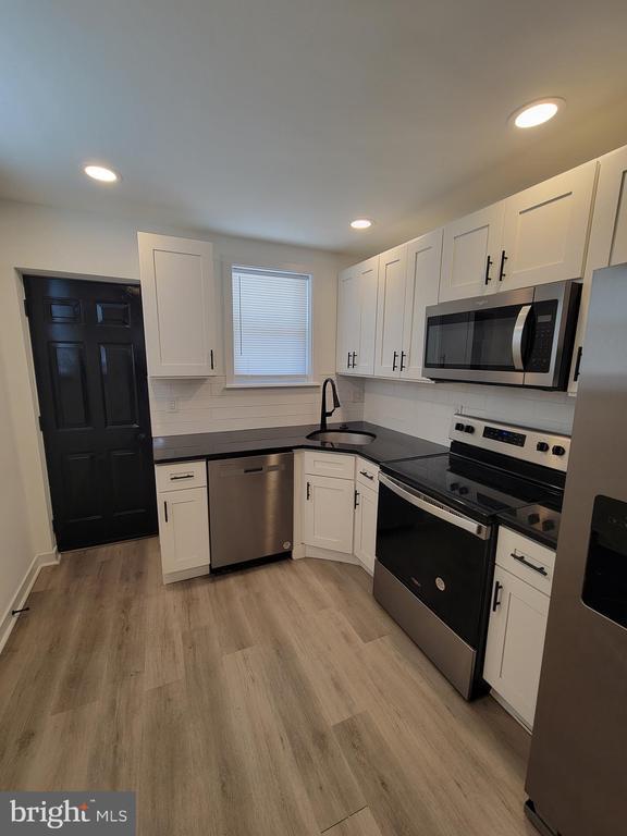 property at 2410 S Sheridan St