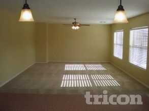 11755 West Cocopah St in Avondale, AZ - Foto de edificio - Building Photo