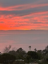 31502 Mar Vista Ave in Laguna Beach, CA - Foto de edificio - Building Photo