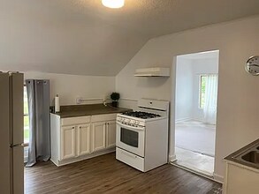 1801 College Ave SE in Grand Rapids, MI - Building Photo - Building Photo
