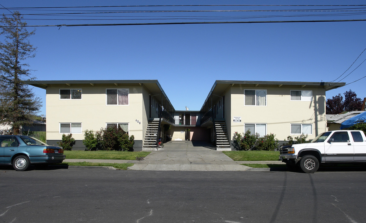 426 Madison Ave in Redwood City, CA - Building Photo