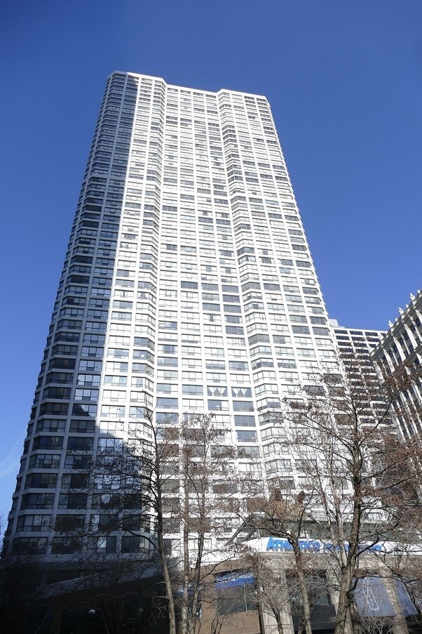 property at 405 N Wabash Ave