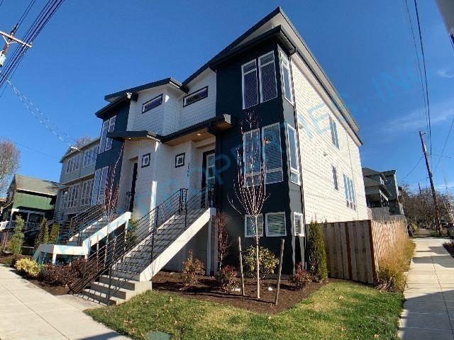 3890 SE 26th Ave