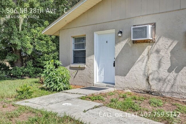 506 NE 28th Ave in Ocala, FL - Foto de edificio - Building Photo