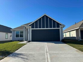 4922 Luke Matthew Dr in Rosharon, TX - Building Photo