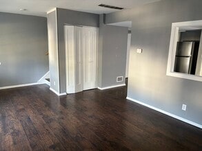 4W S Fernwood Dr in Bolingbrook, IL - Building Photo - Building Photo