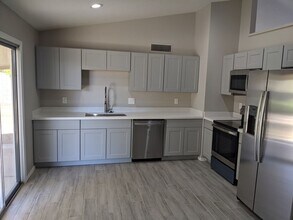 7231 W Sierra St in Peoria, AZ - Building Photo - Building Photo