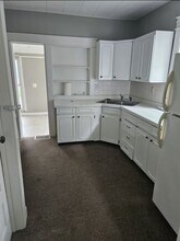 610 S Washington St, Unit A in Bloomington, IN - Foto de edificio - Building Photo
