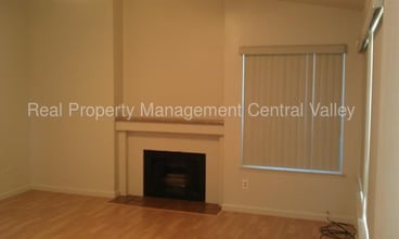 1313 Floyd Ave-Unit -107 in Modesto, CA - Building Photo - Building Photo