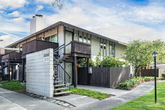 2033 Camel Ln in Walnut Creek, CA - Building Photo - Building Photo