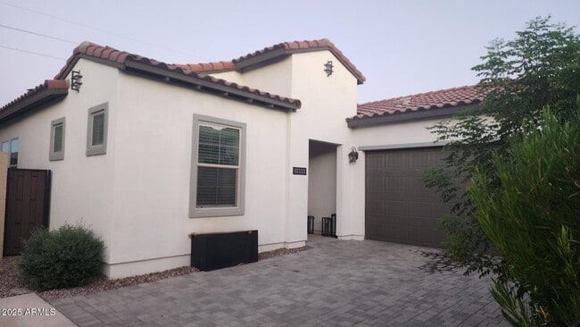 11533 N Luckenbach St in Surprise, AZ - Building Photo - Building Photo
