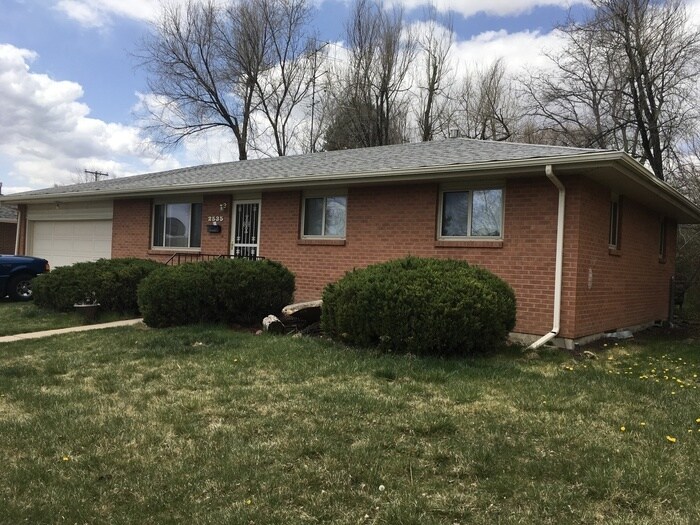 2535 21st Ave Ct in Greeley, CO - Building Photo