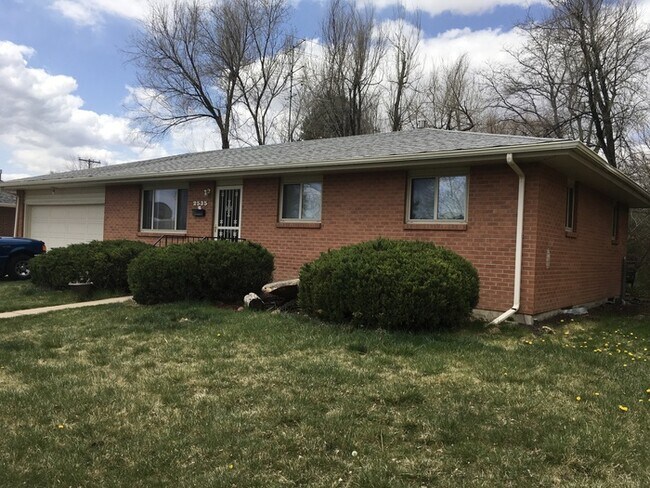 property at 2535 21st Ave Ct