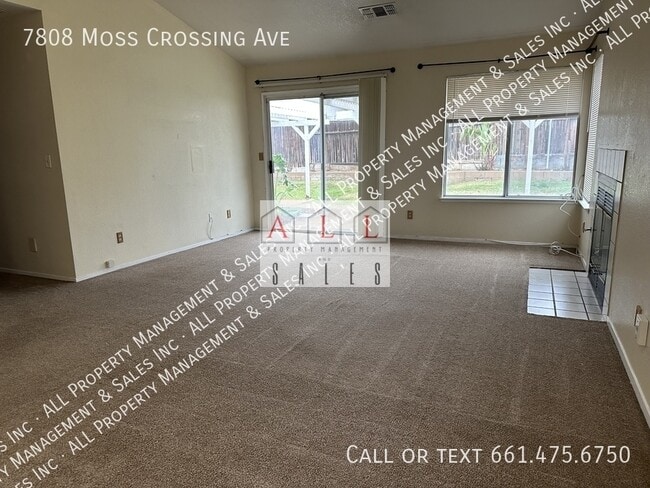 7808 Moss Crossing Ave in Bakersfield, CA - Building Photo - Building Photo