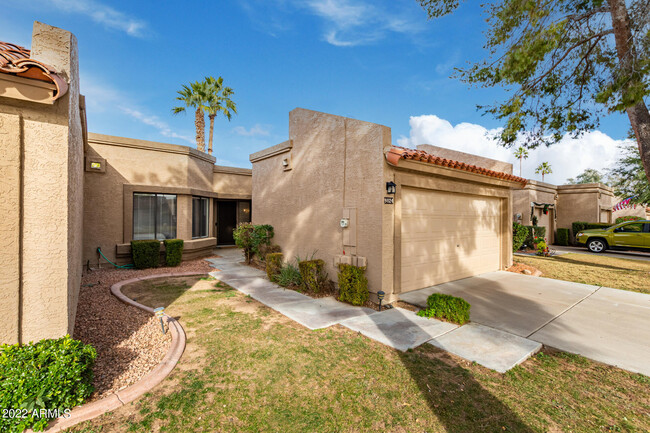 9824 W Kerry Ln in Peoria, AZ - Building Photo - Building Photo