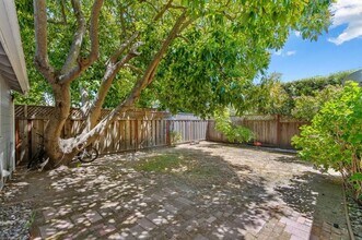 514 Washington St, Unit A in Santa Cruz, CA - Building Photo - Building Photo