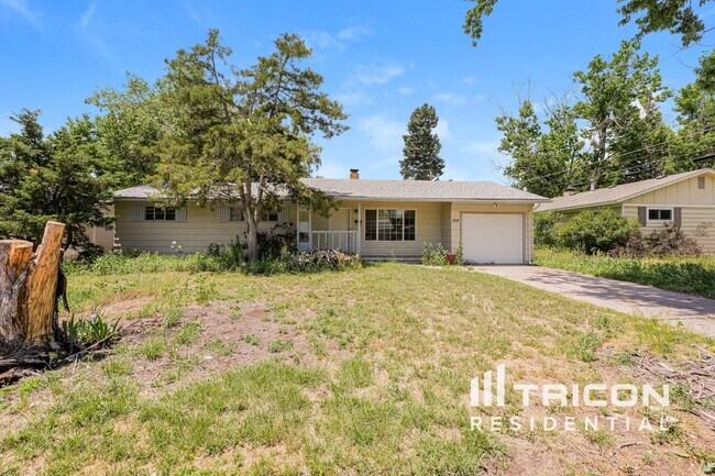 property at 904 Tamarack Dr