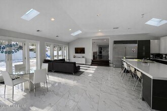 11 Woodland Dr in West Long Branch, NJ - Building Photo - Building Photo