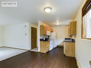 33 Arrowwood Dr in Bozeman, MT - Building Photo - Building Photo