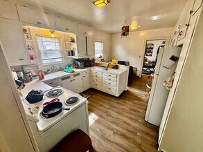 404 S Van Buren St in Moscow, ID - Foto de edificio - Building Photo