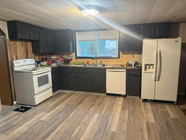 622 Alexandria St in Carthage, NY - Building Photo - Building Photo