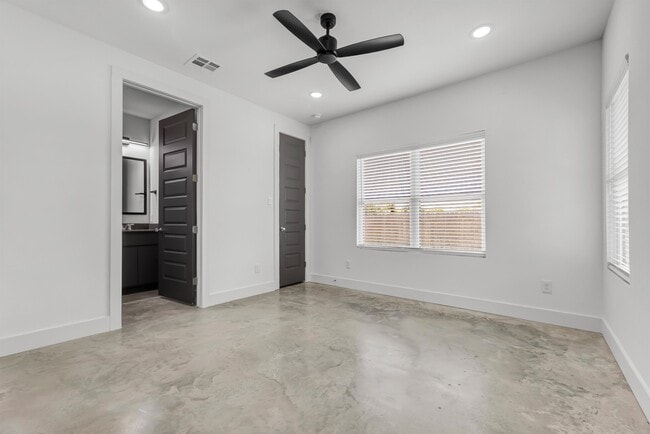 3004 Alpha Wolf Ct in College Station, TX - Building Photo - Building Photo
