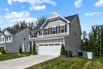 111 Determination Dr in Stafford, VA - Foto de edificio - Building Photo