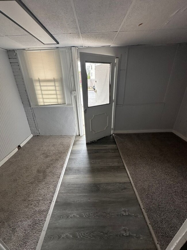 445 Croyden Rd in Upper Darby, PA - Building Photo - Building Photo