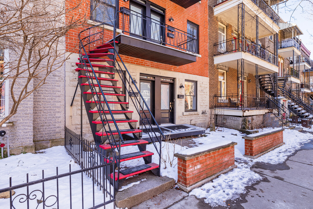 4296-4302 Parthenais St in Montréal, QC - Building Photo