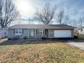 2344 E Huntington St in Ozark, MO - Building Photo