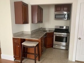 10 Homestead Ave, Unit 1 in Quincy, MA - Building Photo - Building Photo