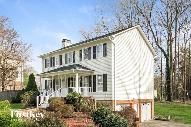 3110 Glenshire Dr in Winston-Salem, NC - Building Photo - Building Photo