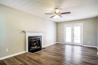 4912 Matlock Ct in Apex, NC - Building Photo - Building Photo