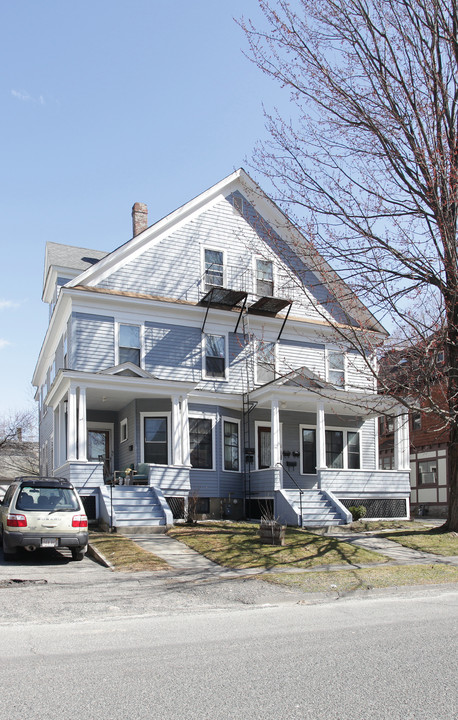 55 Bartlett Ave in Pittsfield, MA - Building Photo