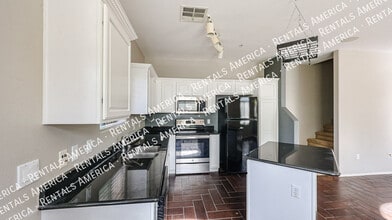 2727 N Price Rd in Chandler, AZ - Building Photo - Building Photo