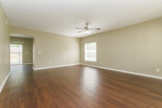 3002 Summer Cruise Dr in Valrico, FL - Building Photo - Building Photo