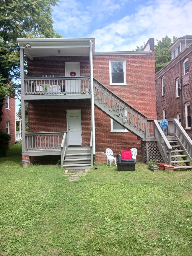 3002 Semmes Ave, Unit Downstairs in Richmond, VA - Building Photo - Building Photo