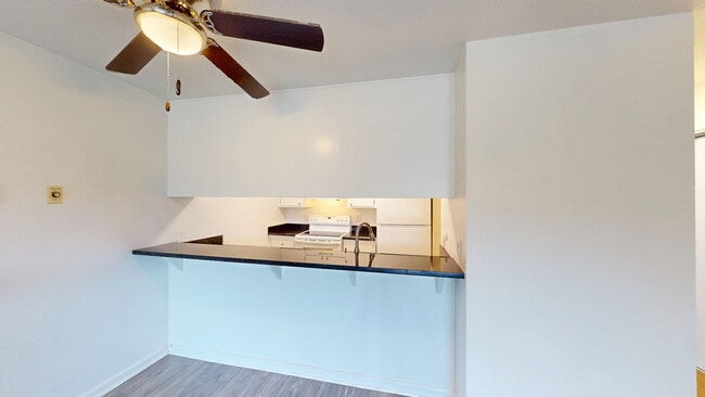 214 Marin St in San Rafael, CA - Building Photo - Building Photo