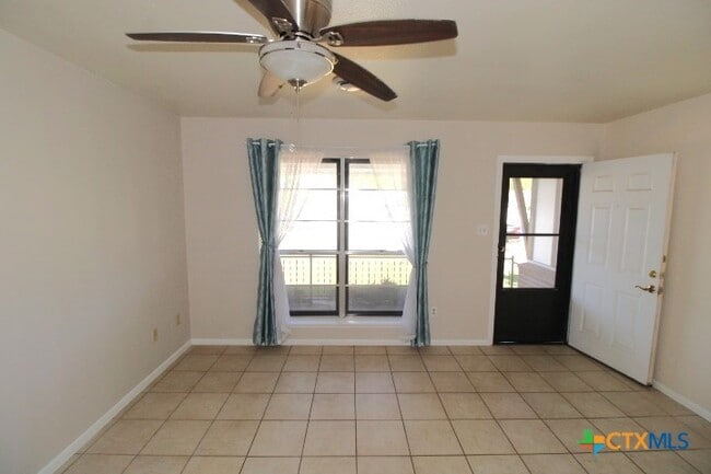 property at 2706 Live Oak Dr