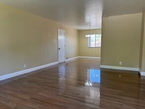 289 Sawyer Way in Sparks, NV - Building Photo - Building Photo